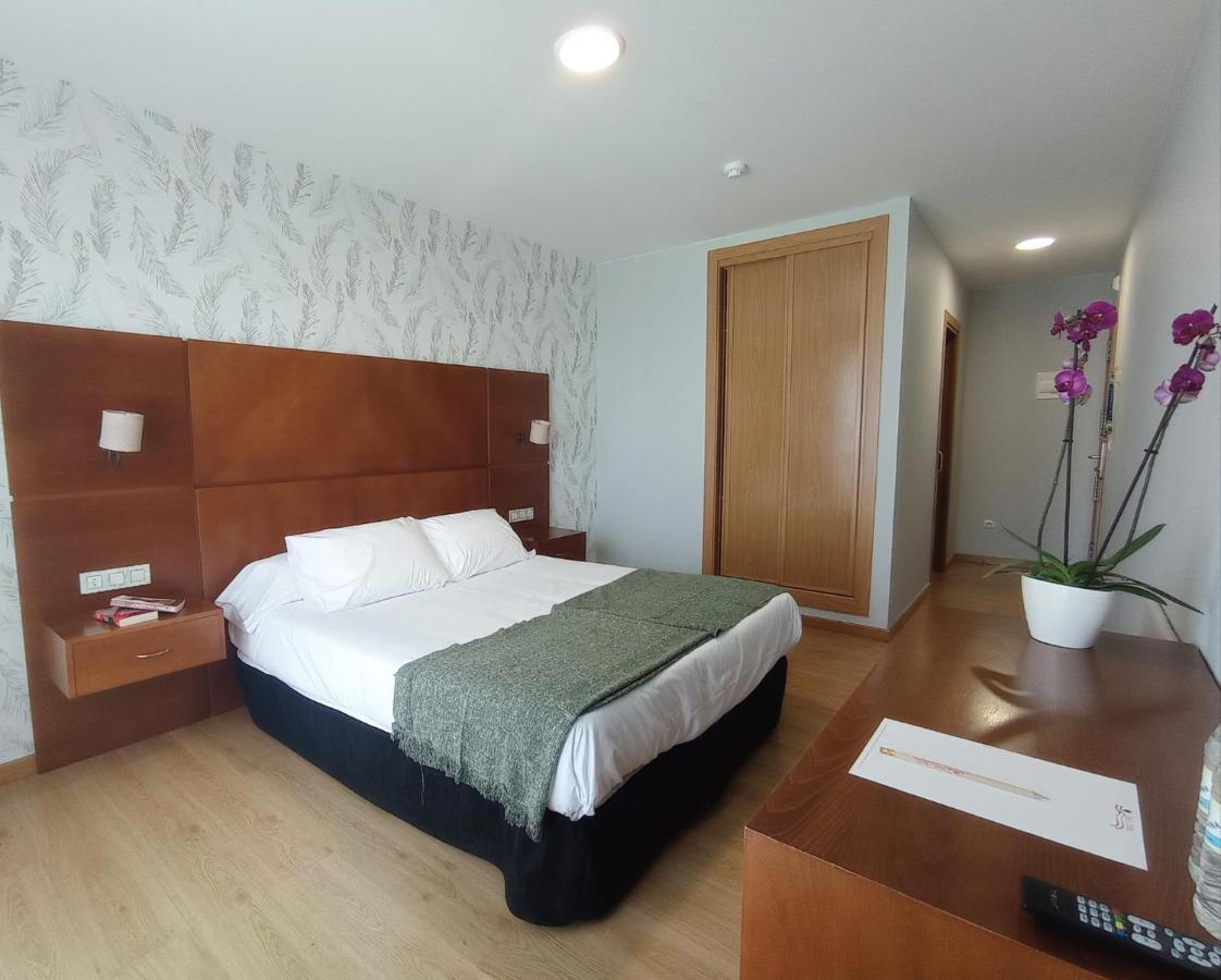 Hotel A Raina Oia Exterior photo